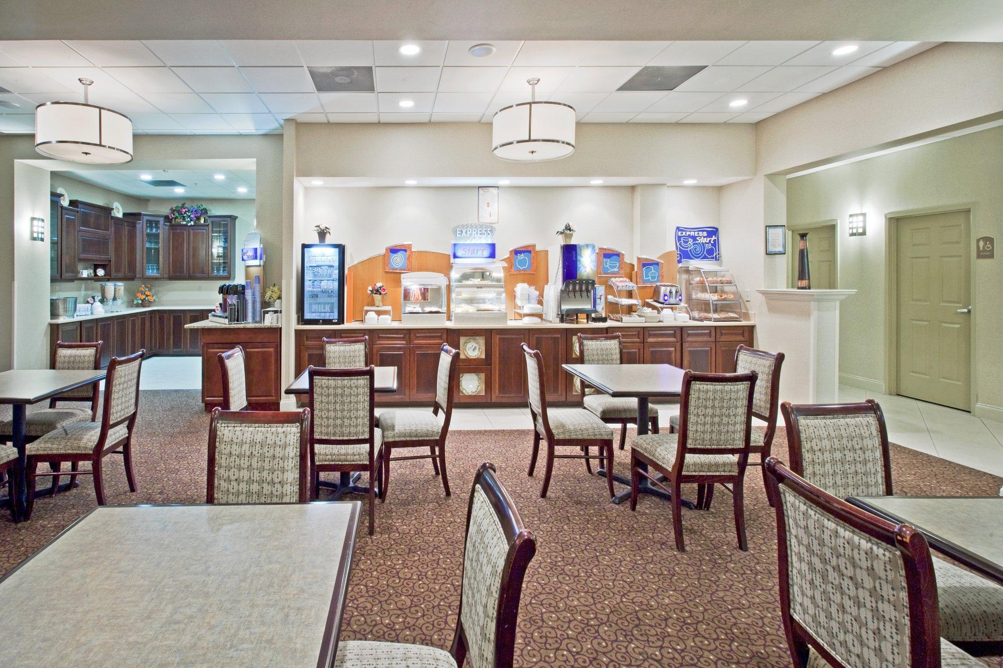 Holiday Inn Express Hotel & Suites Clearwater Us 19 North By Ihg Εξωτερικό φωτογραφία