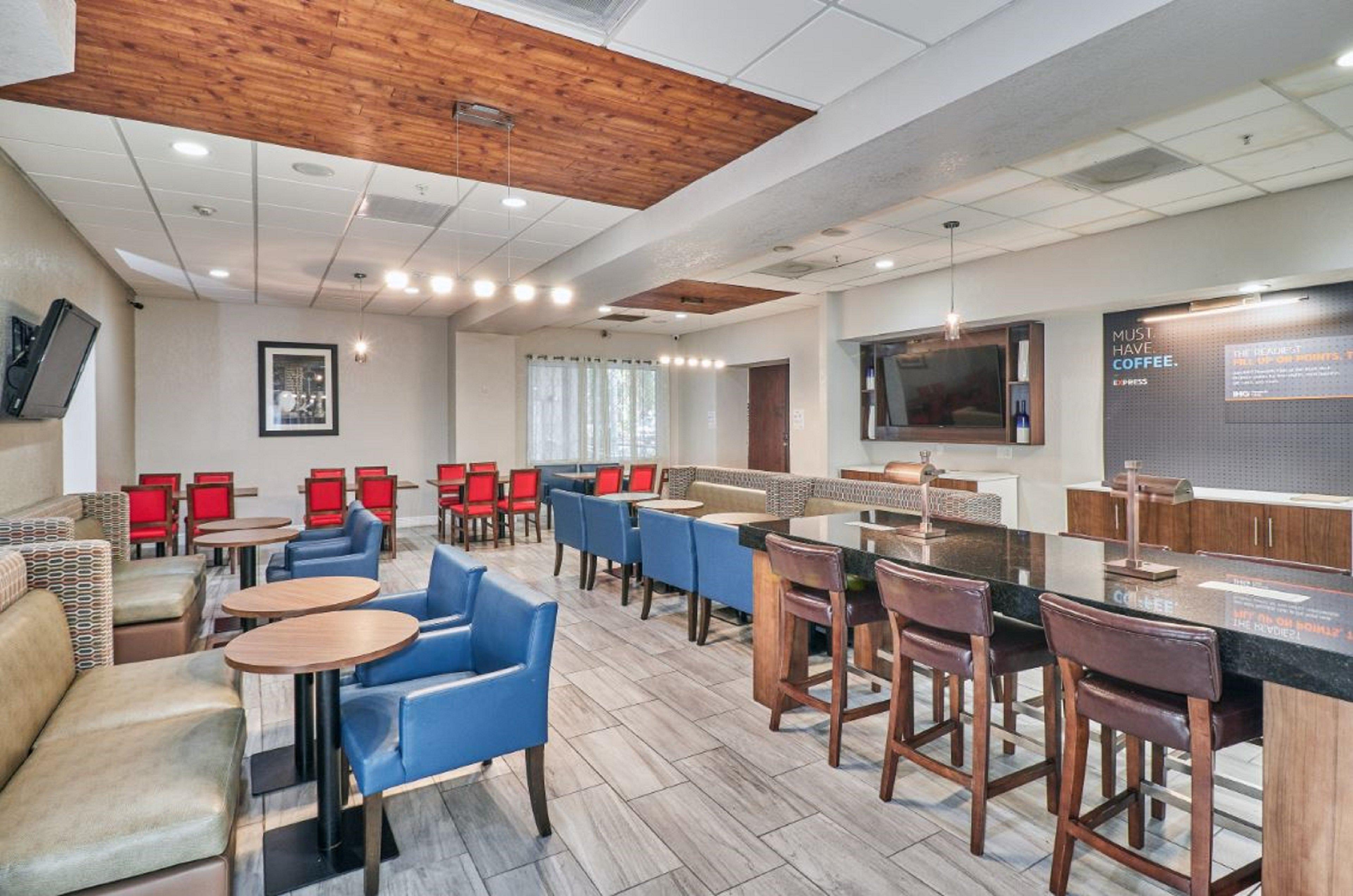 Holiday Inn Express Hotel & Suites Clearwater Us 19 North By Ihg Εξωτερικό φωτογραφία